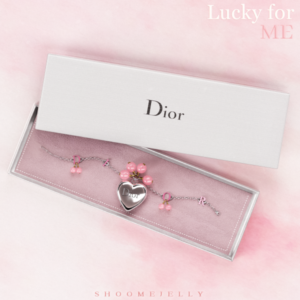 Alpha [SHOOMEJELLY] Dior bracelet deco by simsfinds - The Sims 4 Custom Content